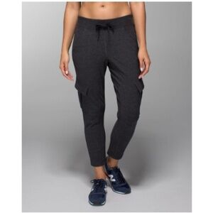 LULULEMON Heather Charcoal Carry And Go Pants Size 8